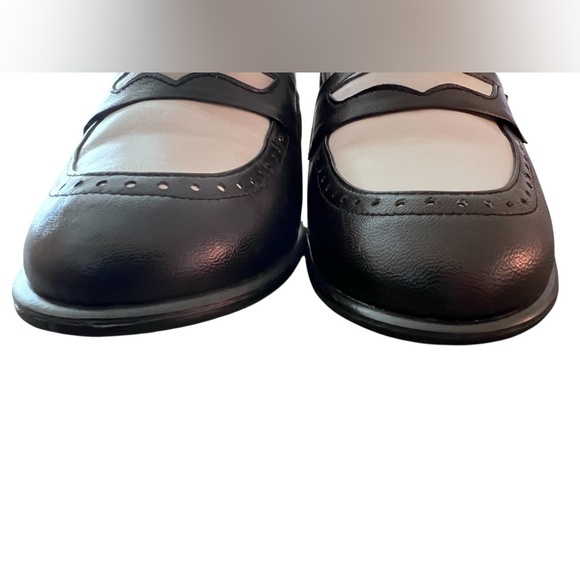 Retro Chunky Heel Penny Loafer in Black & White by Rush Hour, Size 8 - Picture 5 of 13